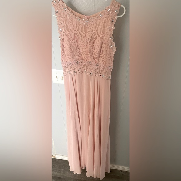 Light pink ball gown - Picture 1 of 3